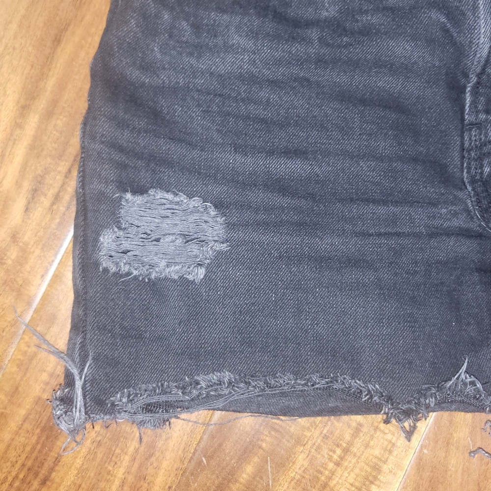 OLD NAVY Distressed Jean Shorts - Picture 6 of 6